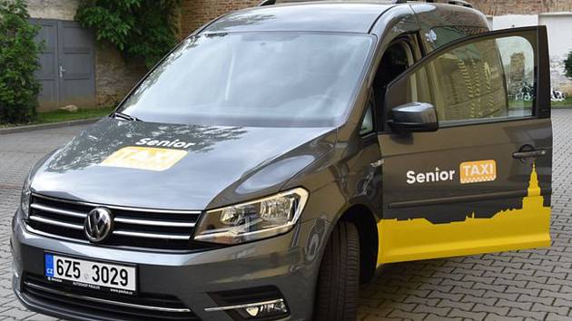 Senior Taxi mimo provoz